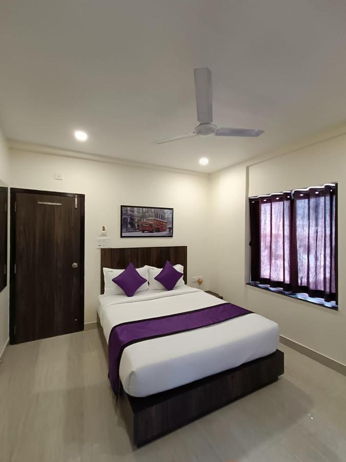 Sheldon Inn Kolkata Exterior photo