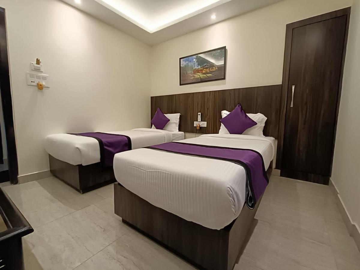 Sheldon Inn Kolkata Exterior photo