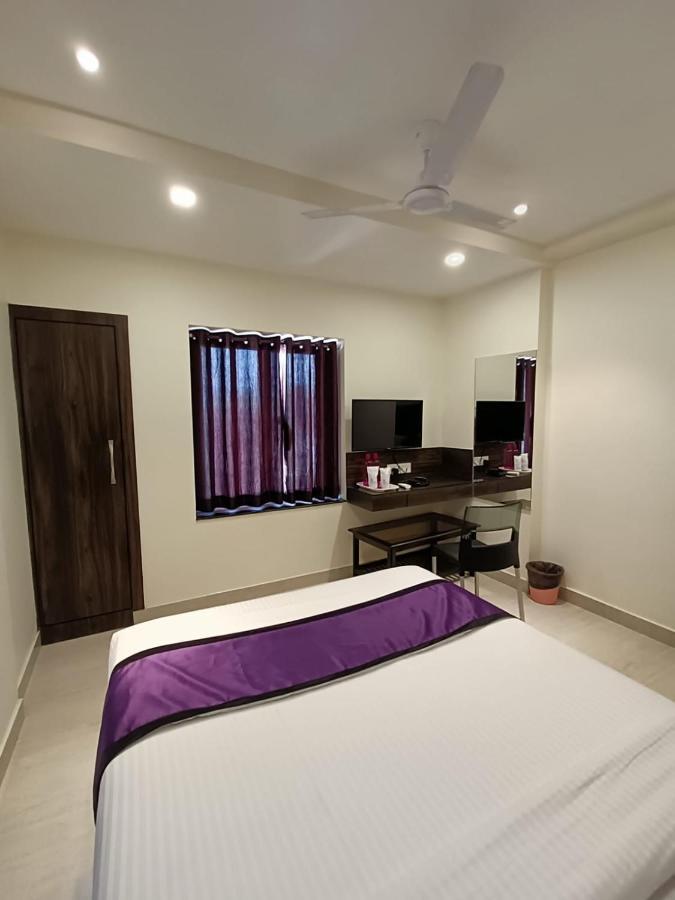 Sheldon Inn Kolkata Exterior photo