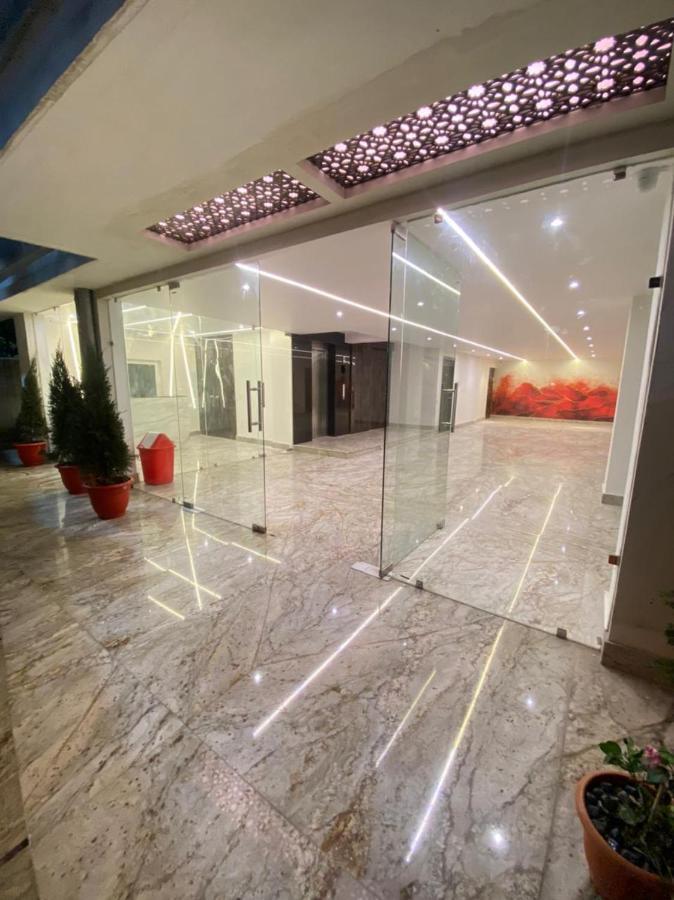 Sheldon Inn Kolkata Exterior photo
