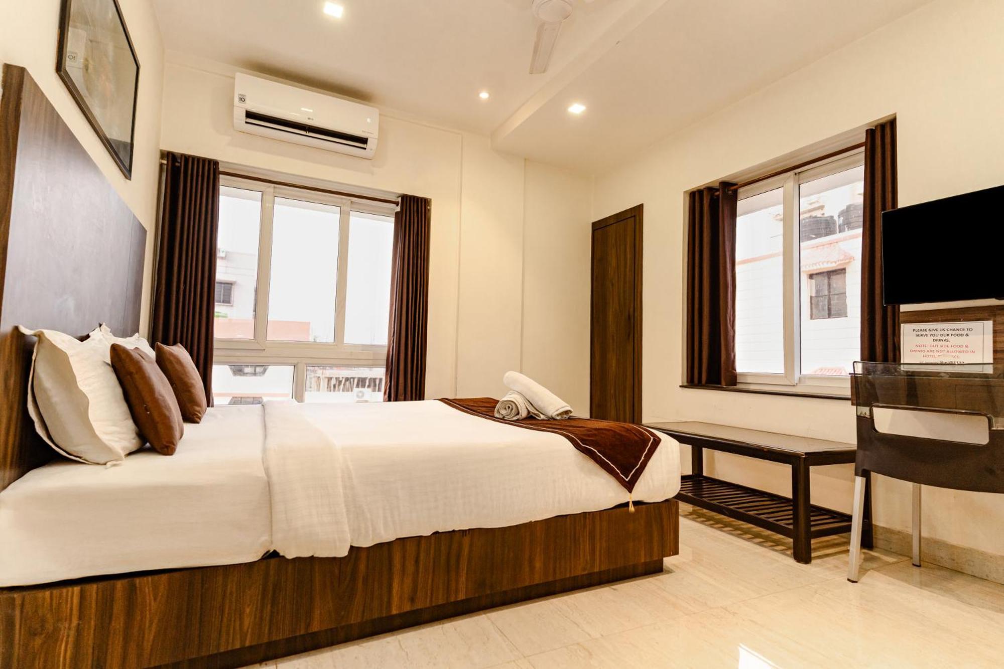 Sheldon Inn Kolkata Exterior photo